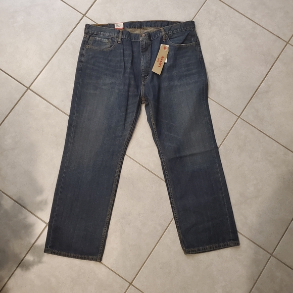 Levi's 559 New W42 L30 - Picture 1 of 2